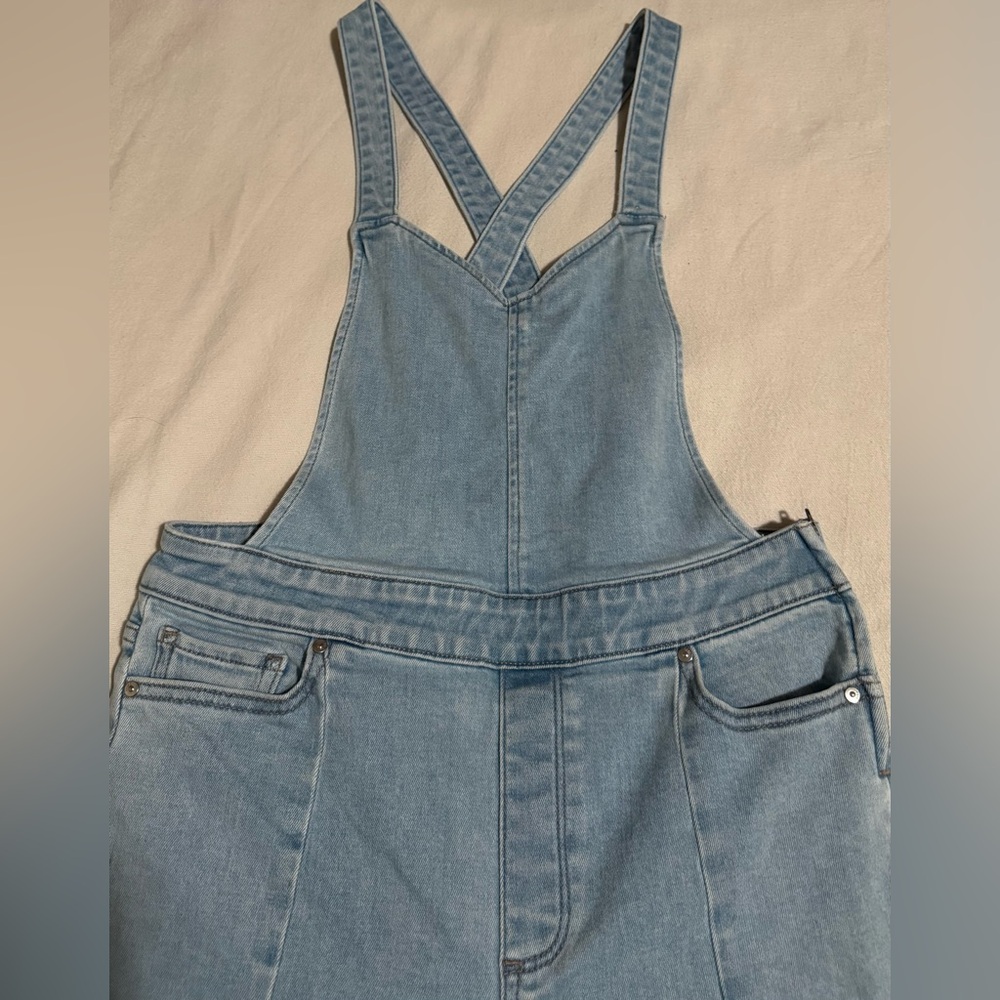 PAIGE Women's Sky Blue Denim Overalls, Size 27
Like New - Picture 4 of 12
